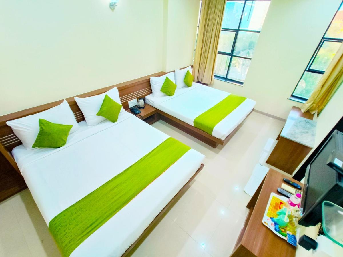 Sai Srushti By Neem Square Hotell Shirdi Exteriör bild